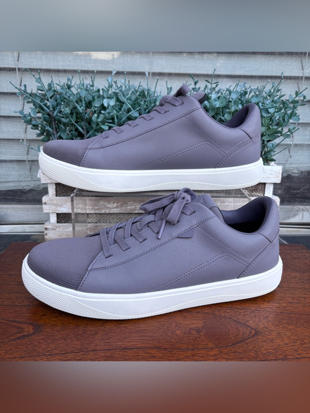 Vessi Soho Sneakers Women’s size 10